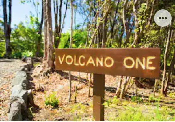 Volcano One - Modern Studio With Lanai Near Volcano National Park מראה חיצוני תמונה